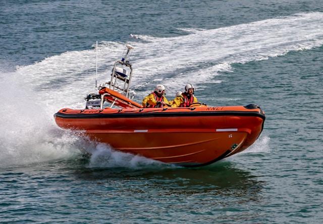 U.S. Coast Guard Day: Creative Captions, Greetings, and Quotes to Celebrate America’s GuardiansSEO 