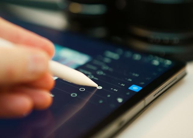 Top 5 Free Alternatives to Canva for Text Image Creation